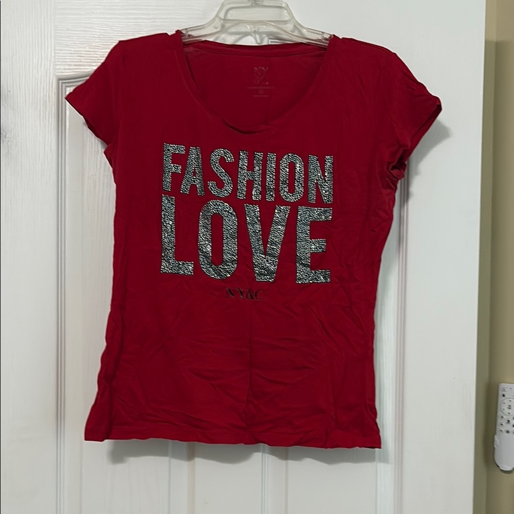 New York & Company Red Fitted Cap Sleeve Tee
